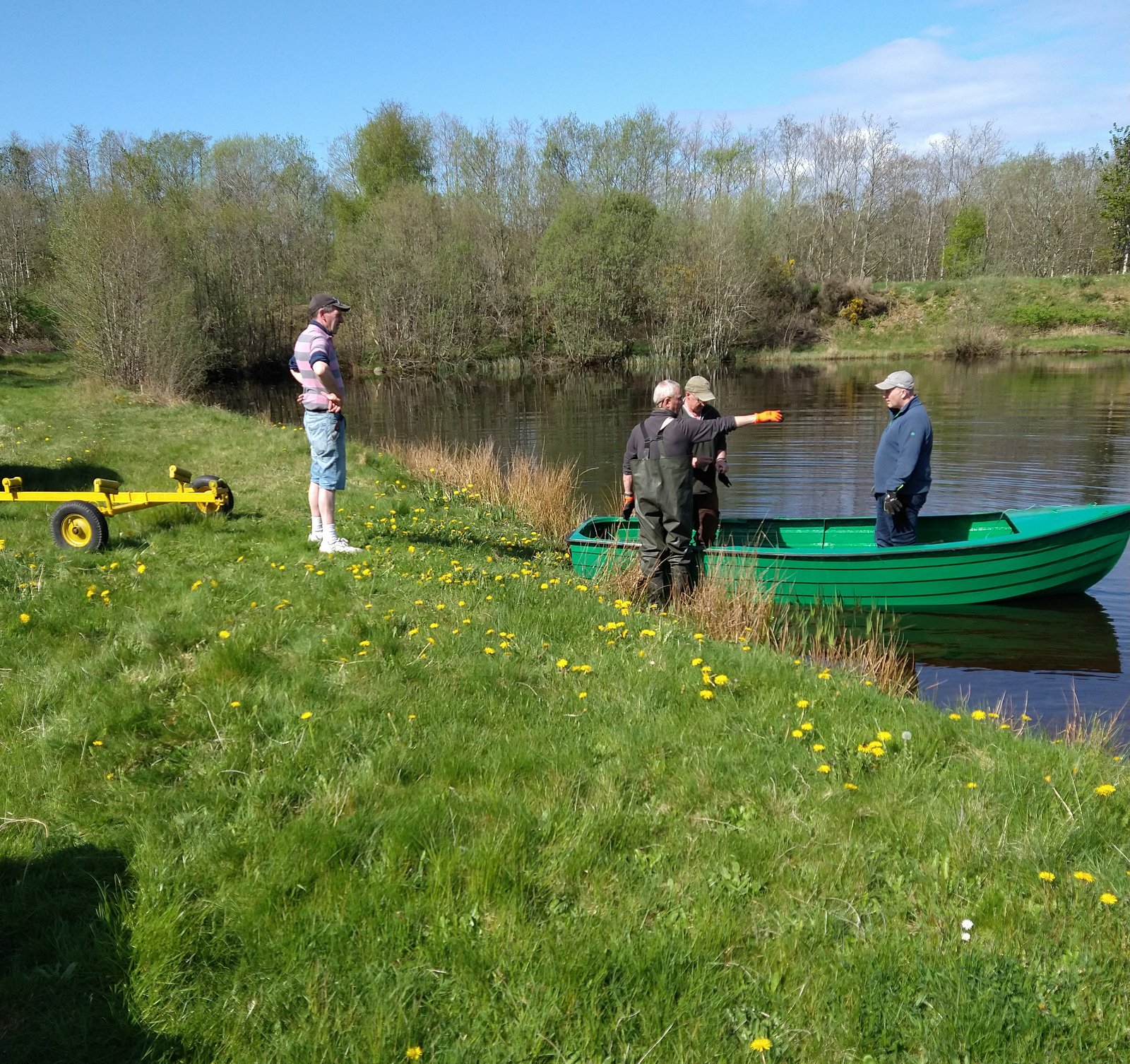 Clearing the weed at Orrin Lochs May '22