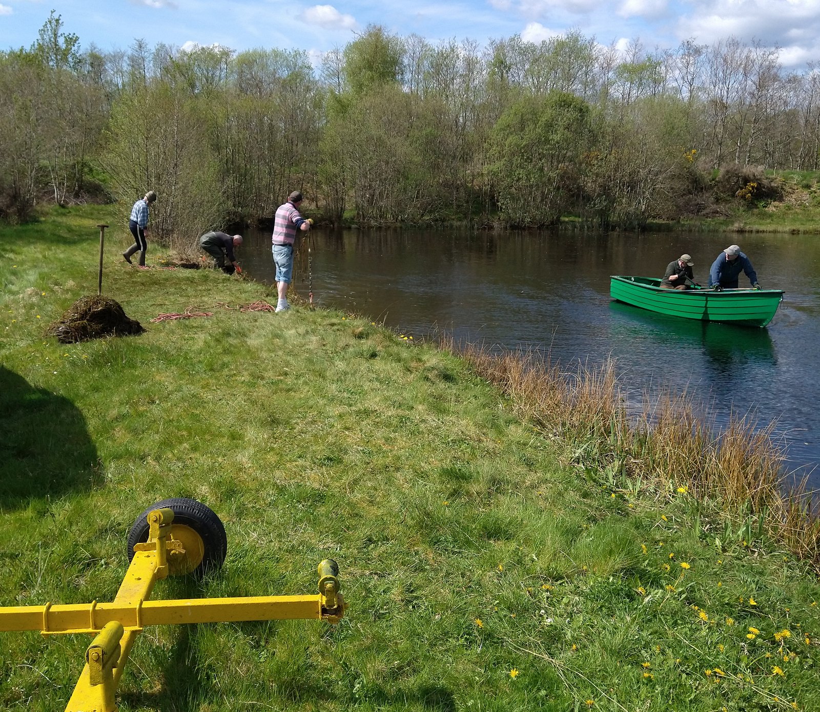 Clearing some weed at Orrin Lochs May'22